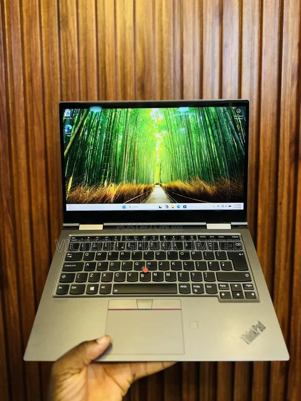 New Laptop Lenovo ThinkPad X1 Yoga 8GB Intel Core i5 SSD 256GB · Photo 1