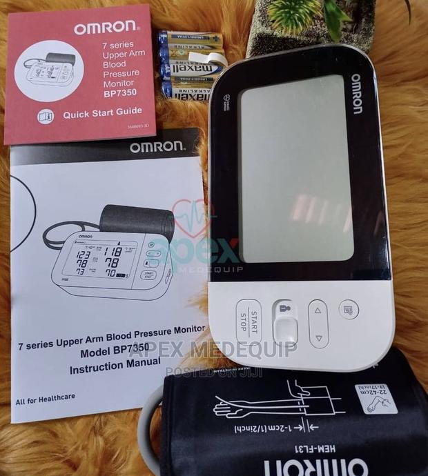 Omron Series 7 Blood Pressure Monitor ( OMRON M7 ) · Photo 2