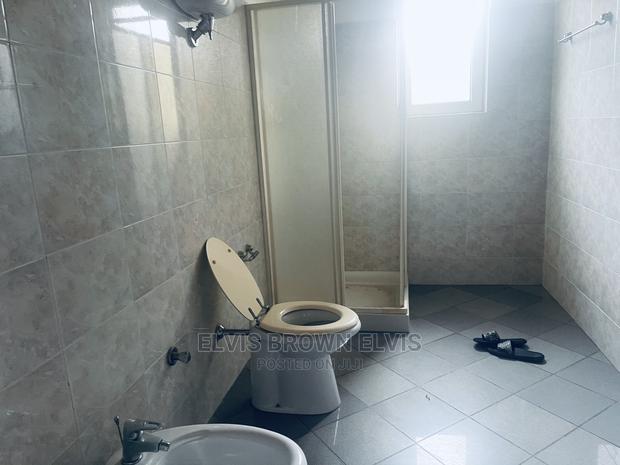 4bdrm Mansion in Living Large, Adjiriganor for Sale · Photo 6
