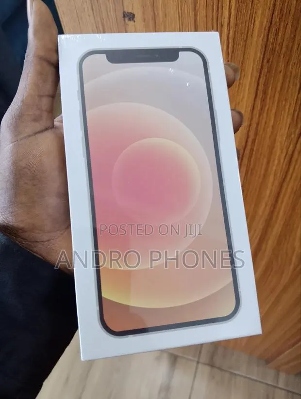 New Apple iPhone 12 128 GB White · Photo 1