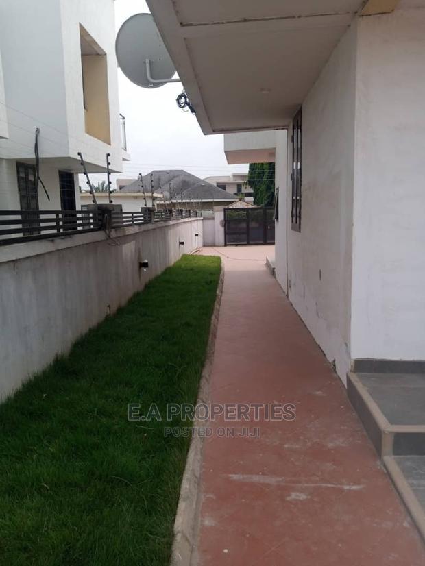 4bdrm House in E a Properties, School Junction for Sale · Photo 1