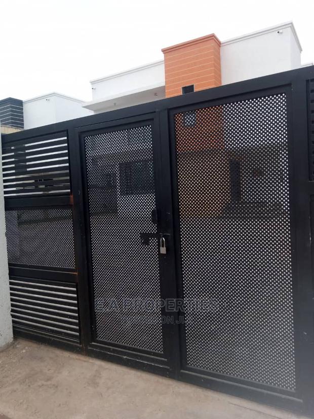 4bdrm House in E a Properties, School Junction for Sale · Photo 3