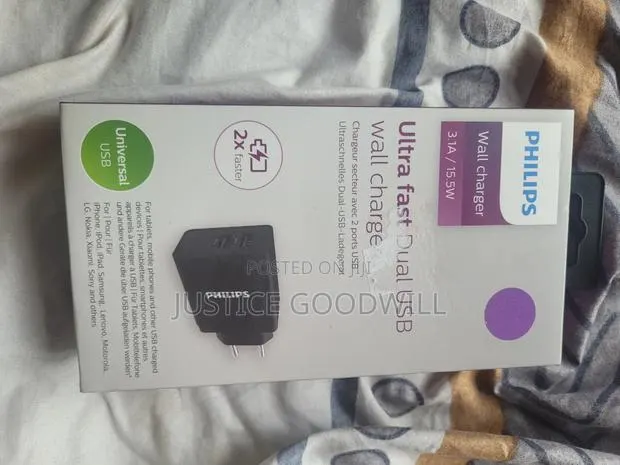 Philips Dual Usb Ultra Fast Charger · Photo 1