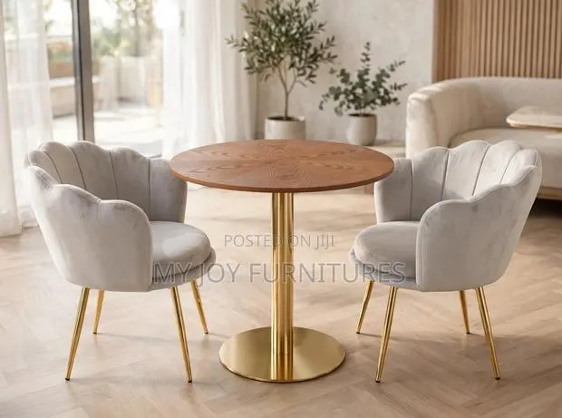 Leisure Coffee Table · Photo 1