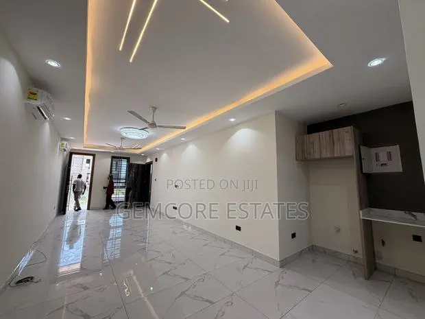 2bdrm Apartment in Lakeside for rent
