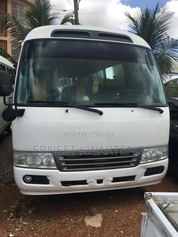 Toyota Coaster 2012 Grey · Photo 1