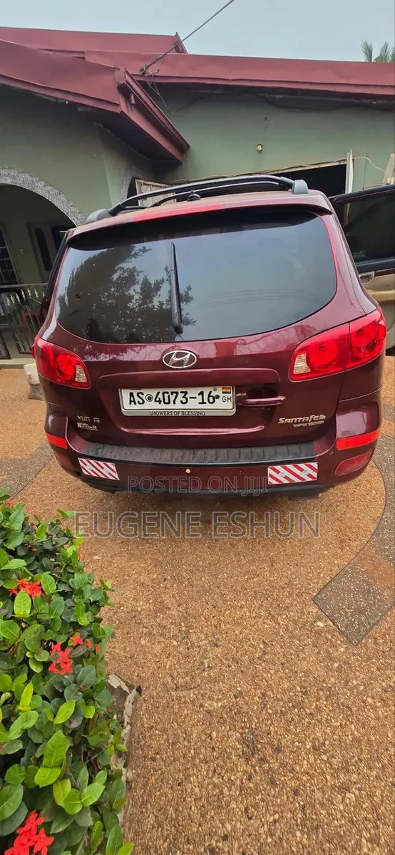 Hyundai Santa Fe 2011 Red · Photo 1