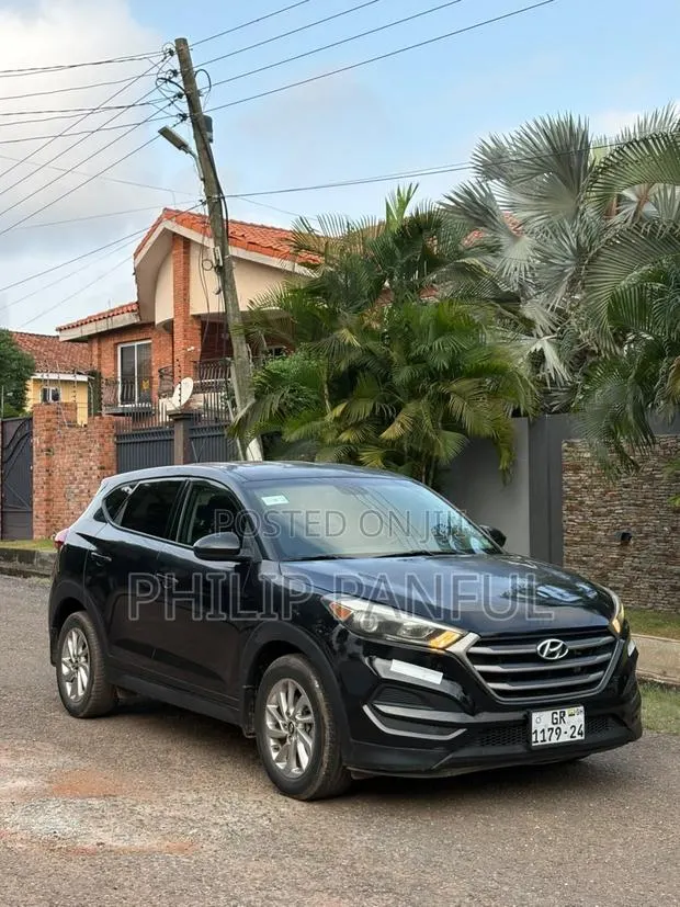 Hyundai Tucson SE AWD 2016 Black · Photo 1