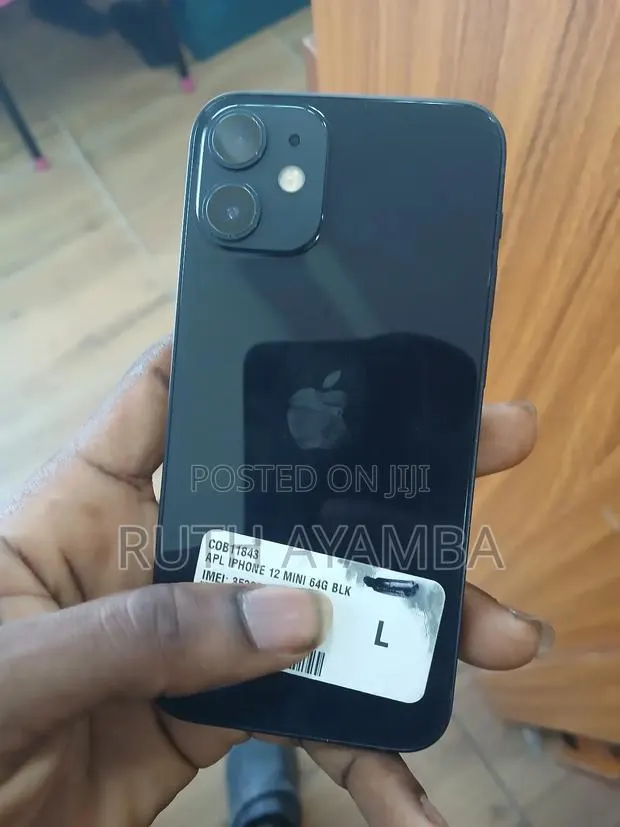 Apple iPhone 12 mini 64 GB Black · Photo 1