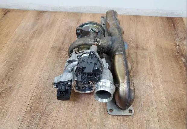 BMW N55 Engine Turbo · Photo 1