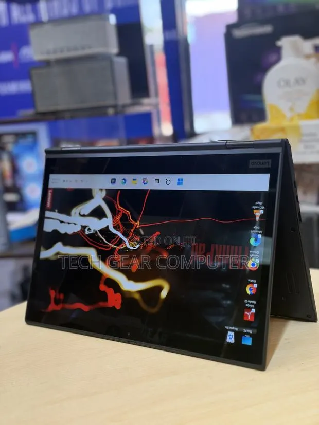 Laptop Lenovo ThinkPad X1 Yoga 16GB Intel Core i7 SSD 512GB · Photo 1