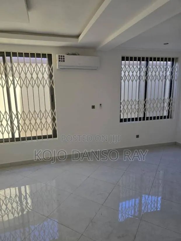 4bdrm House in Pandak Agency, Oyarifa for rent · Photo 1