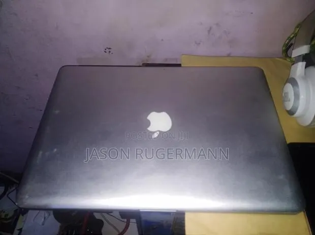 Laptop Apple MacBook Pro 4GB Intel Core 2 Quad HDD+SSD 350GB · Photo 1
