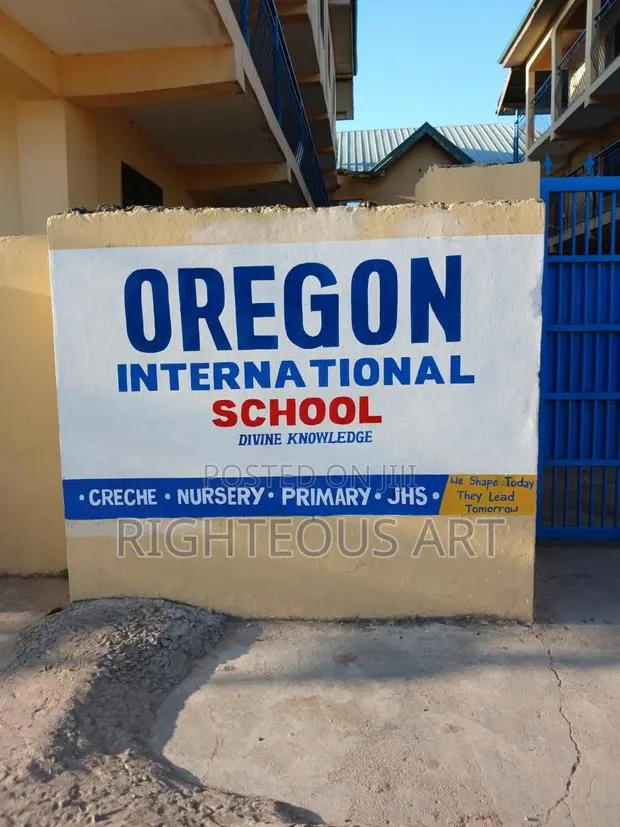 Wall Mural, School Painting and Drawing · Photo 1