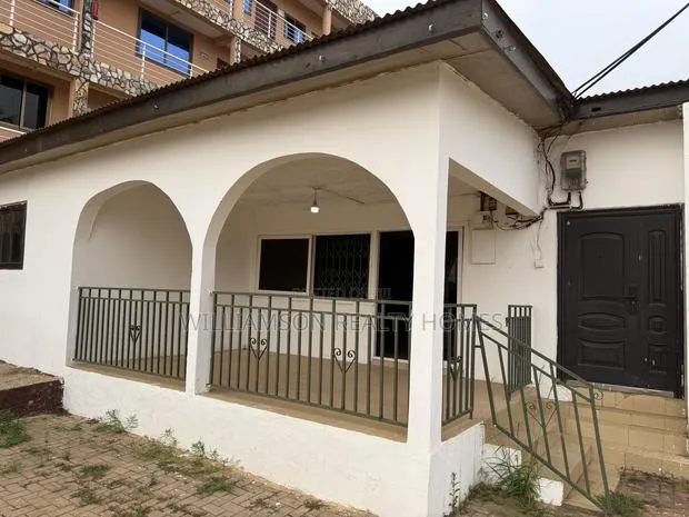 3bdrm Apartment in Devtraco Estate Road, Spintex for rent · Photo 1