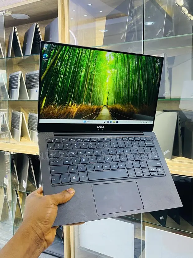 Laptop Dell XPS 13 9370 8GB Intel Core i5 SSD 256GB · Photo 1