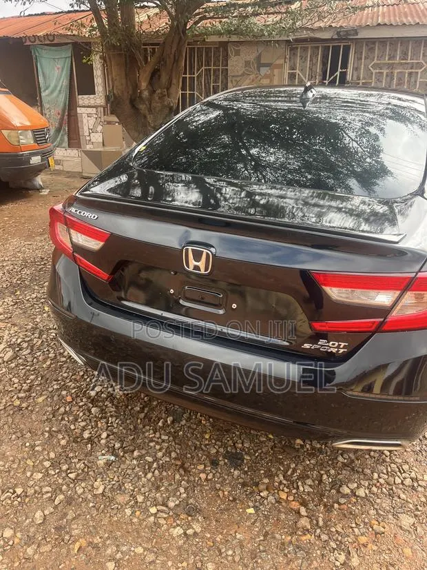 Honda Accord Sport 2.0T 2018 Red · Photo 1