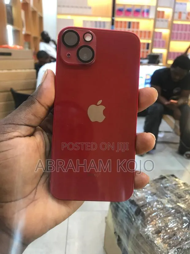 New Apple iPhone 13 128 GB Red · Photo 1
