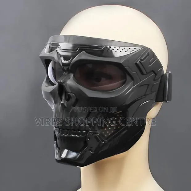 Tactical Skull Protective Face Mask · Photo 1