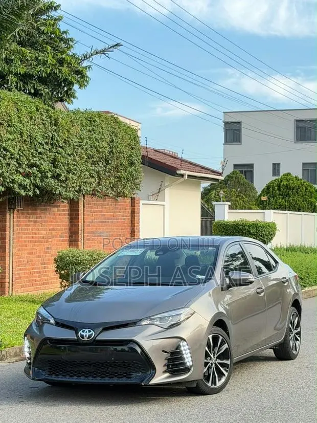 Toyota Corolla XSE (1.8L 4cyl 2A) 2018 · Photo 1