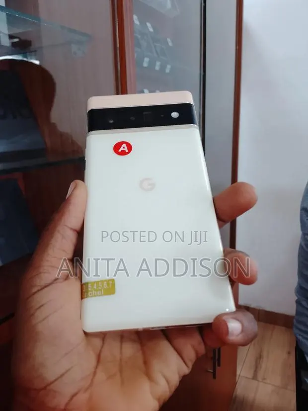 Google Pixel 6 Pro 512 GB Yellow · Photo 1