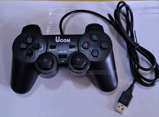 U-com Wired Game Pad · Photo 1