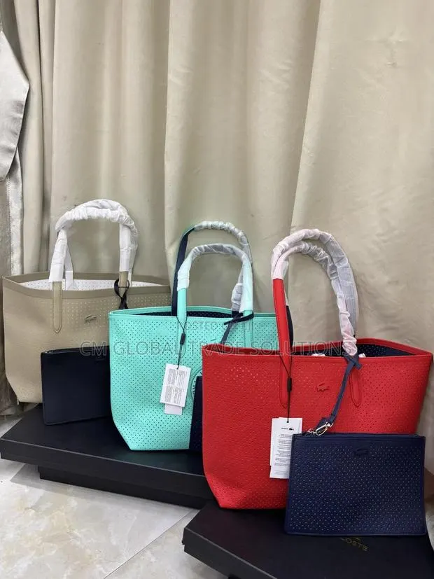 Female Bags · Photo 1