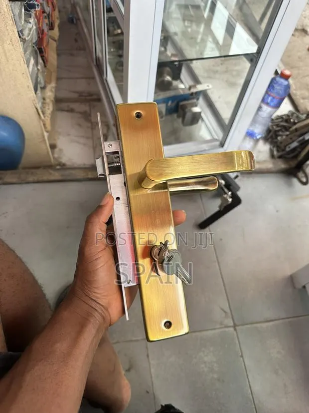High Quality Door Lock · Photo 1