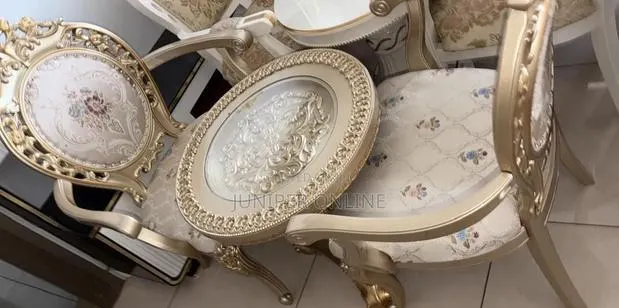 Royal Chair/ Auditorium Chair · Photo 1