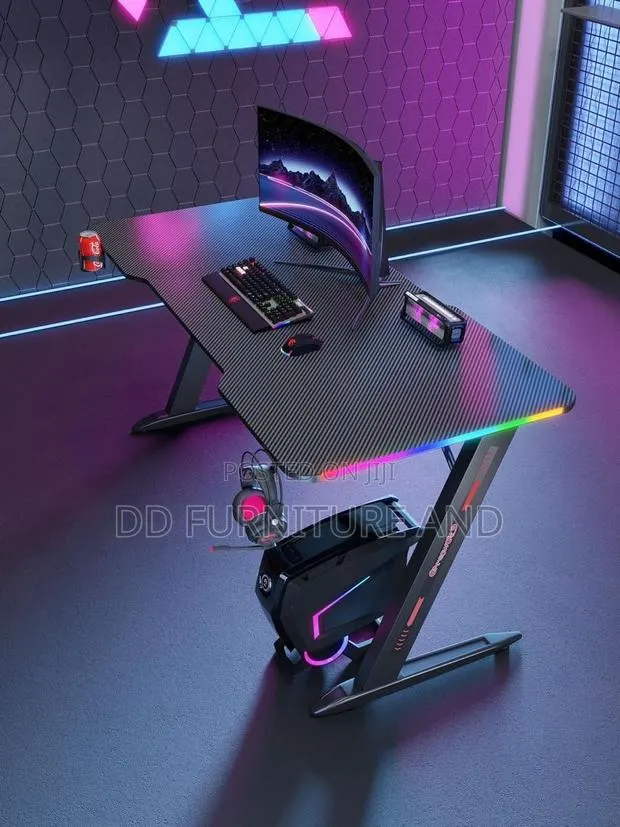 Z-Shaped Gaming Desk With RGB Light · Photo 1