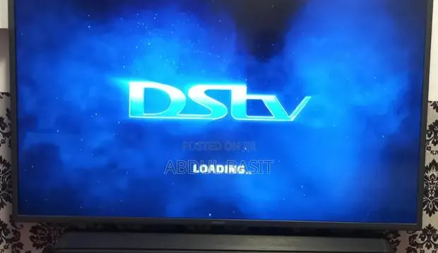 Samsung 43" Smart TV – Crystal Clear Entertainment · Photo 1