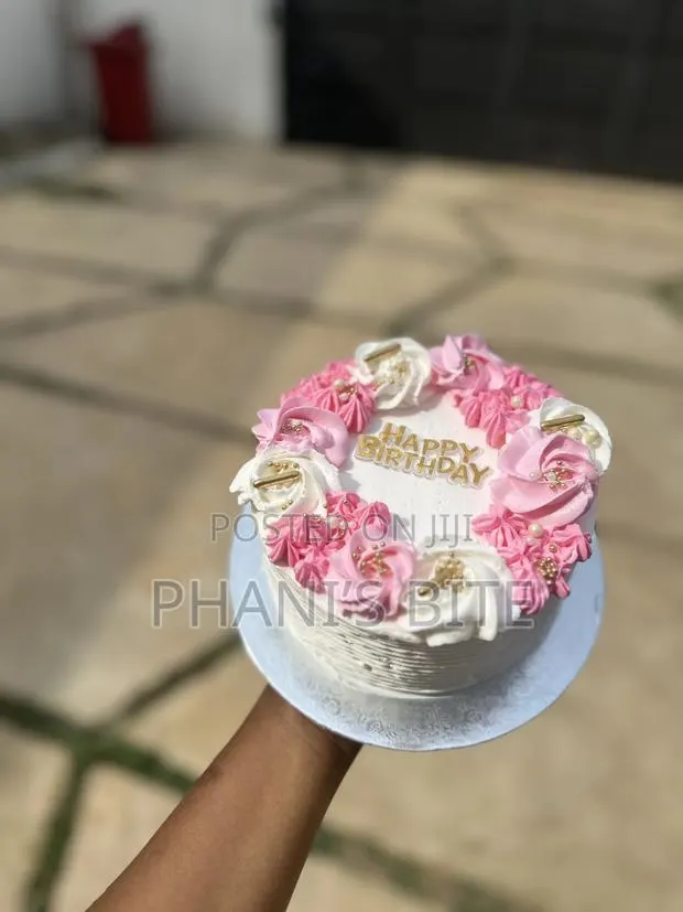 Chocolate Cake 6 Inch One Layer · Photo 1