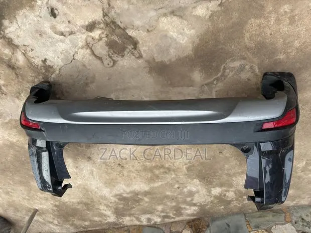 Honda CRV 2017-2018 Back Bumper Complete Available · Photo 1