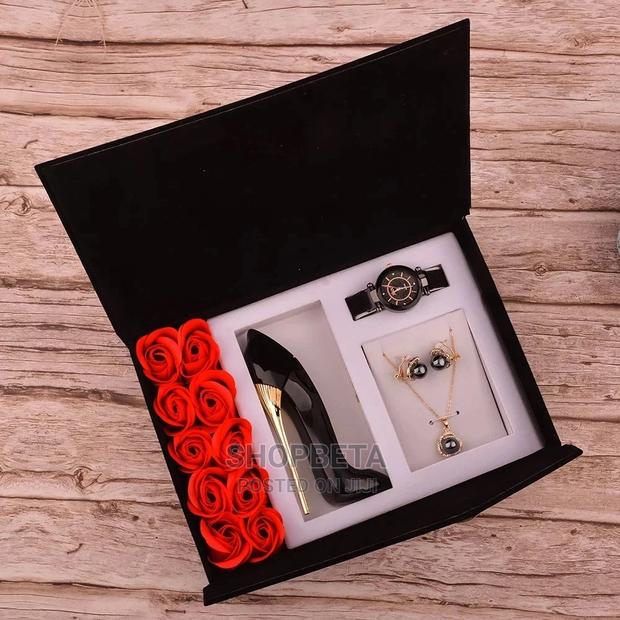 Valentines Day Gift for Her · Photo 1
