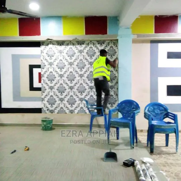 Wallpaper Installation · Photo 1