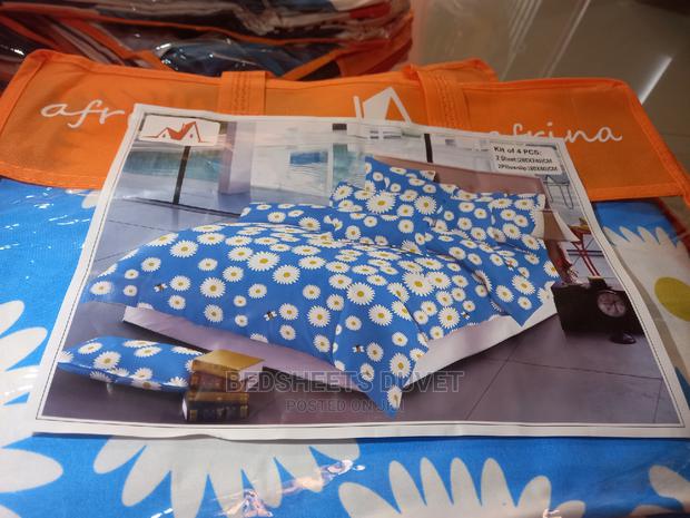 1 Bedsheet and 2 Pillow Cases · Photo 1