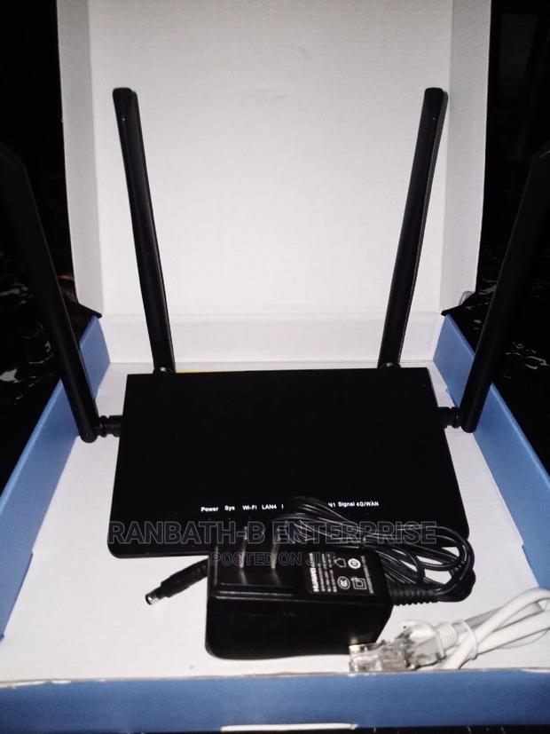 Universal Wireless 4G WIFI Router · Photo 1