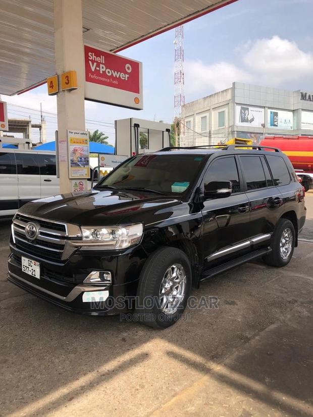 Car Rentals . Landcruiser V8 for Rent in Ghana · Photo 1