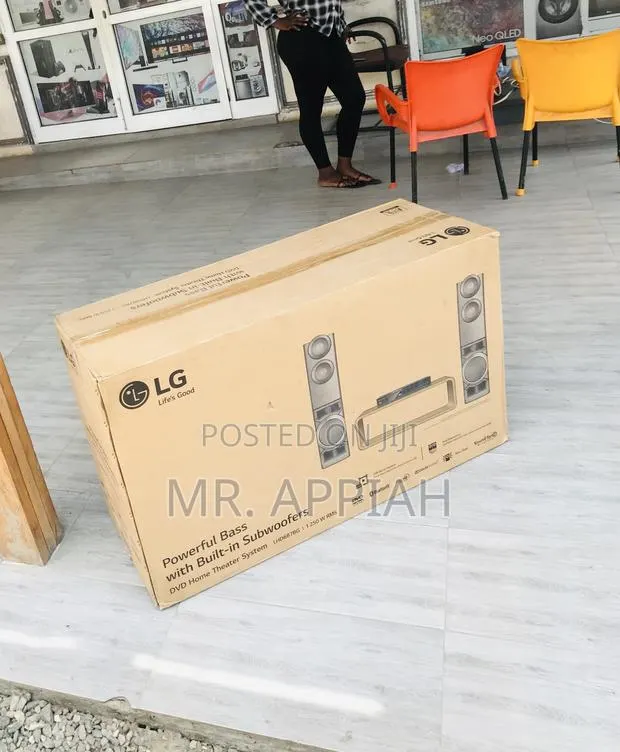 Durable Lg Lhd687bg Bluetooth Home Theater System(1250watt) · Photo 1