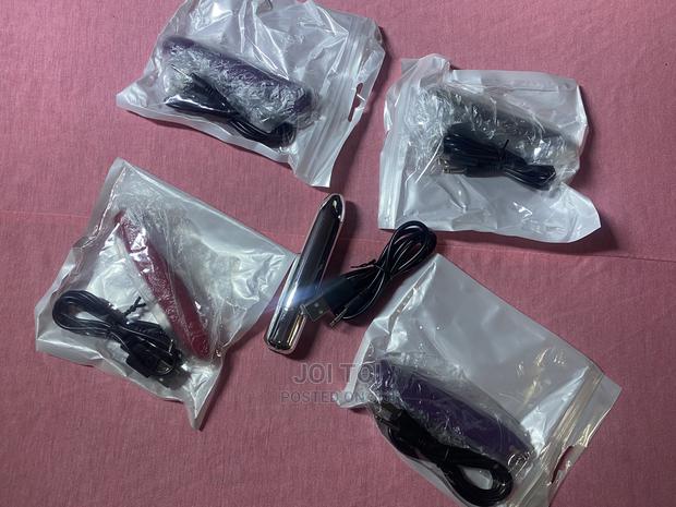 Rechargeable Mini Bullet Vibrator · Photo 2