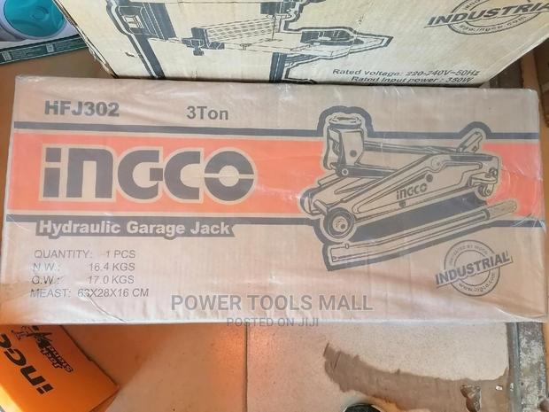 Hydraulic Floor Jack 3 Ton · Photo 3