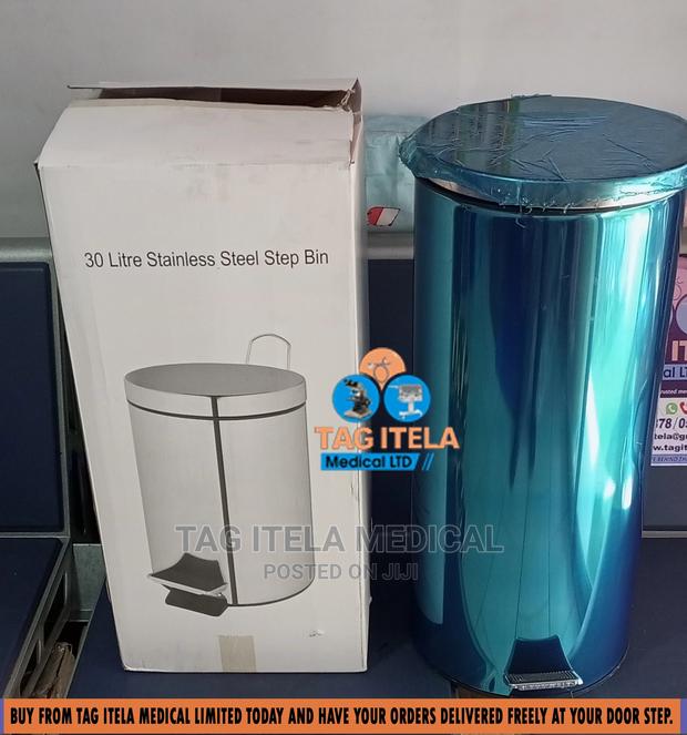 Pedal Dustbin (30ltrs Stainless Steel) · Photo 1