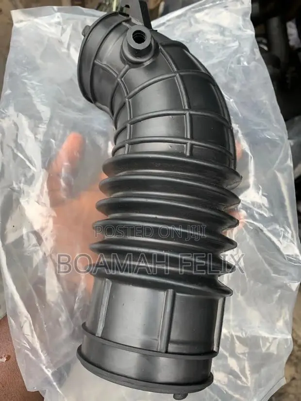 Honda Civic 2.0LT 2017-2021 Air Cleaner Hose · Photo 1