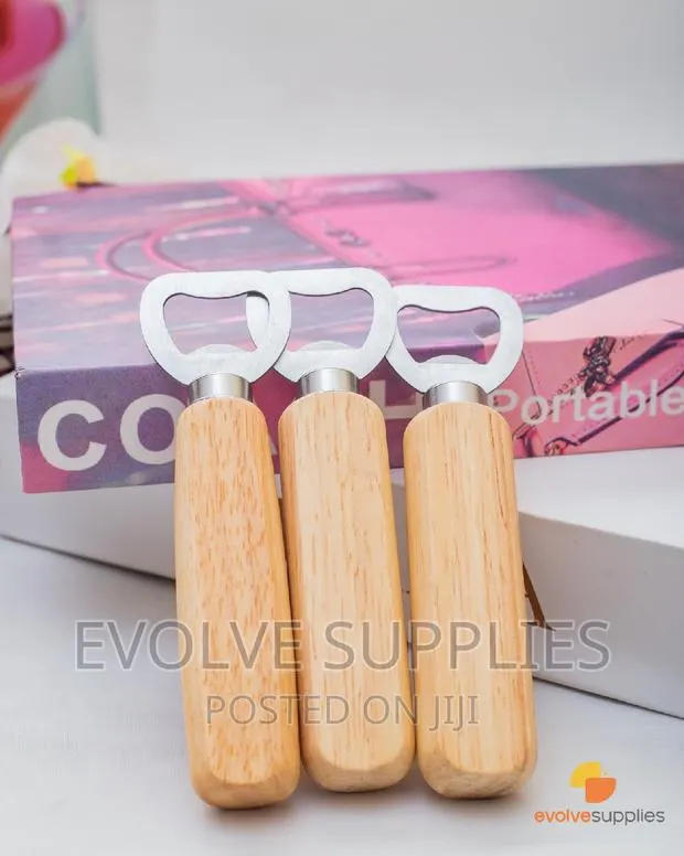 Wooden Opener · Photo 1