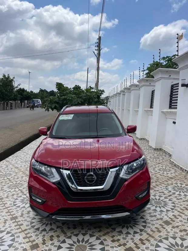 Nissan Rogue SV AWD 2017 Beige · Photo 1
