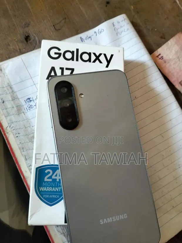 Samsung Galaxy A17 5G 128 GB Gray · Photo 1