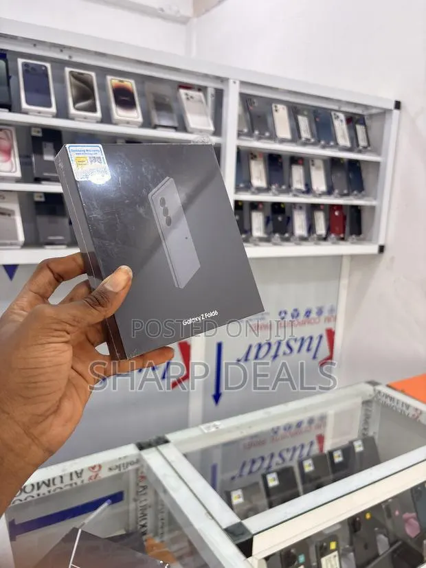 New Samsung Galaxy Z Fold6 512 GB Black · Photo 1