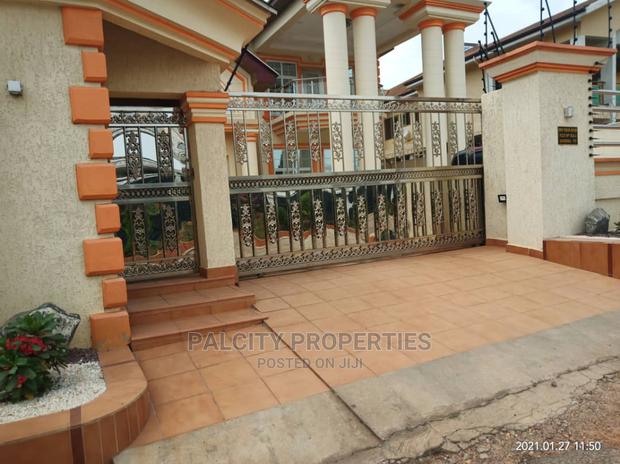 5bdrm House in Tuc, Kumasi Metropolitan for sale · Photo 2
