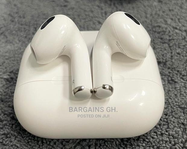 Airpods 3 Wireless Earbuds · Photo 2
