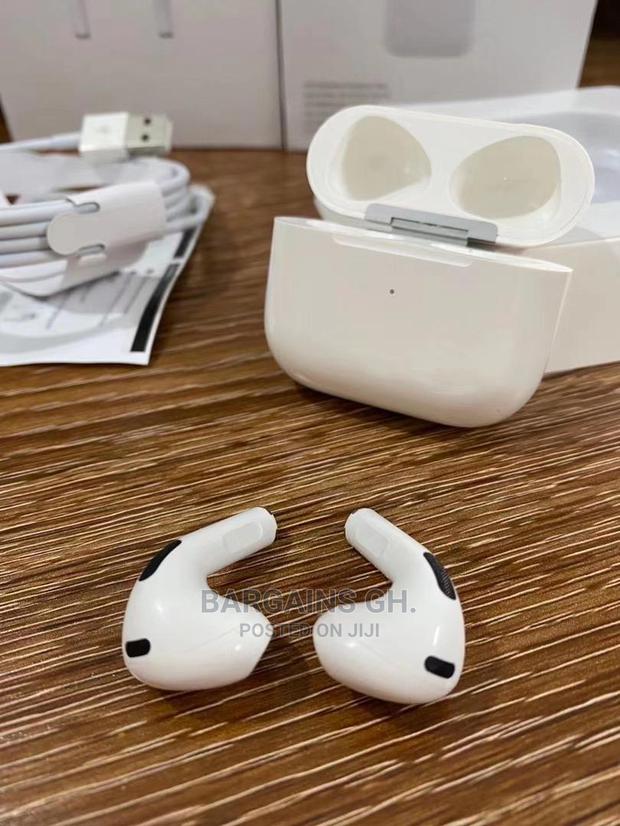 Airpods 3 Wireless Earbuds · Photo 4